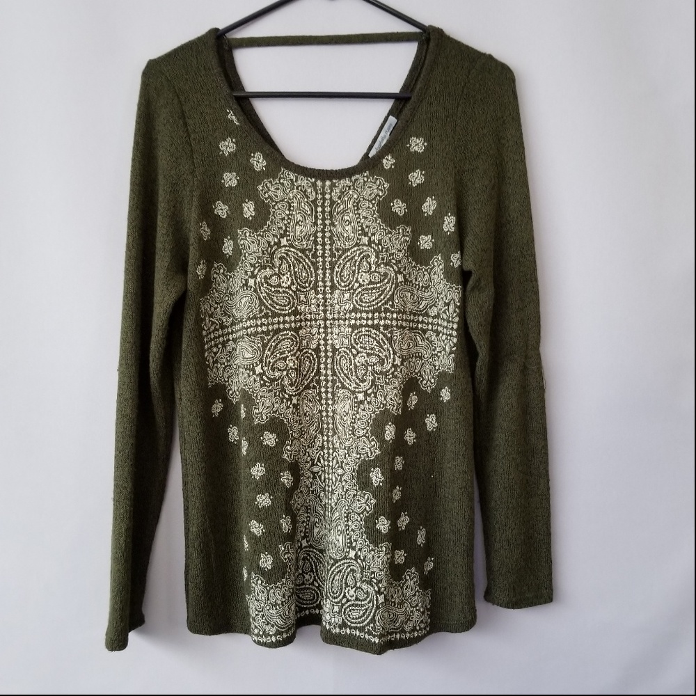 X CHARLOTTE RUSSE CUT OUT BACK SWEATER EMBELLISHED